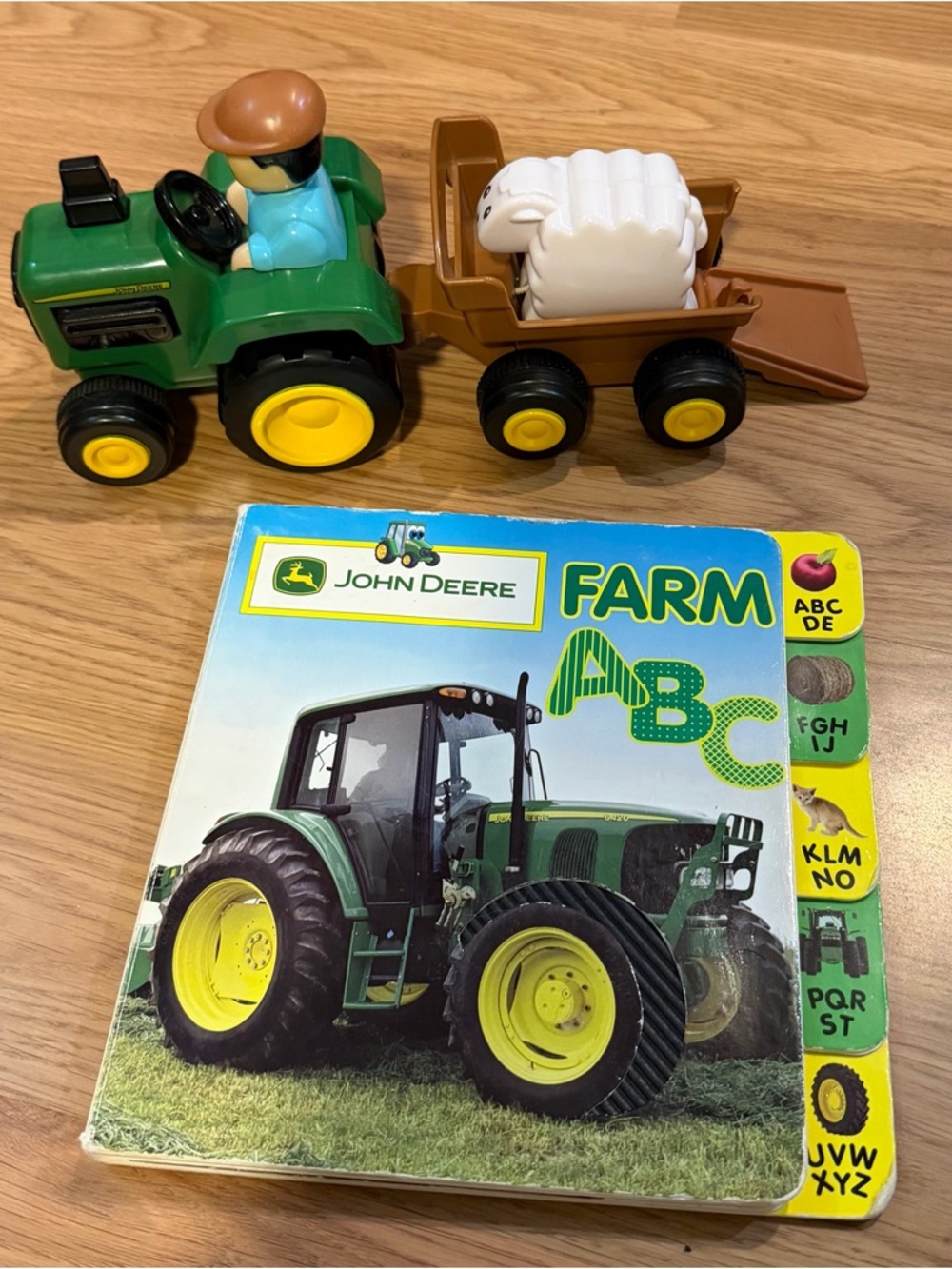 Vintage 1990 John Deere Green TractorTrailer w/White Sheep Pull & Go Toy & Book